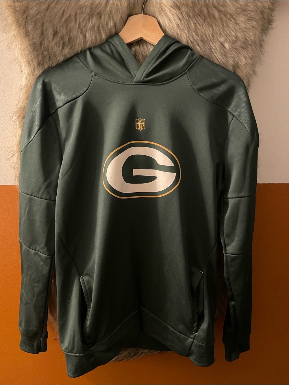 Green Bay Packers NFL Team Apparel Youth Pullover - Dark Green with Gold Accents